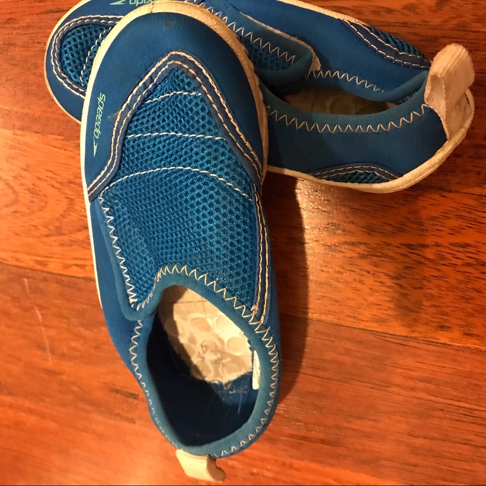 Water shoes